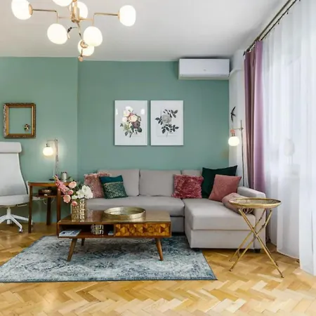 Apartment Elegant Escape By Buda Castle For Pleasure Seekers Budapest