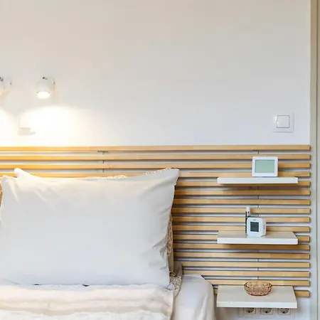 Elegant Escape By Buda Castle For Pleasure Seekers * Budapest
