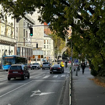 Elegant Escape By Buda Castle For Pleasure Seekers