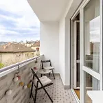 Elegant Escape By Buda Castle For Pleasure Seekers *